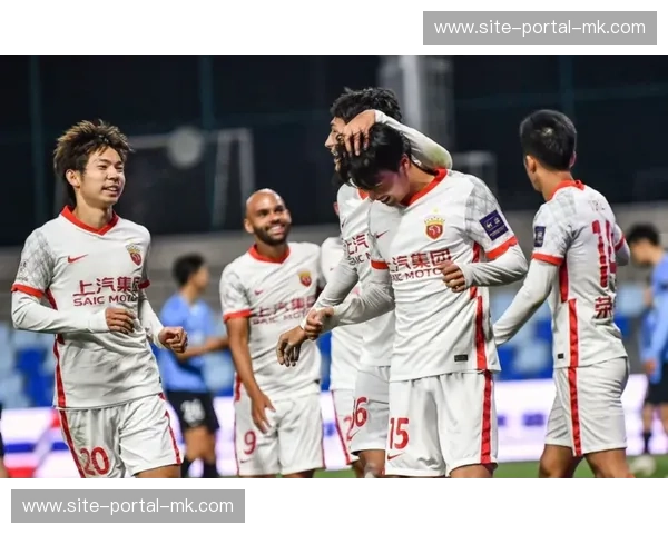 第38分钟定位球破门，鲍姆加特纳头球助莱比锡领先